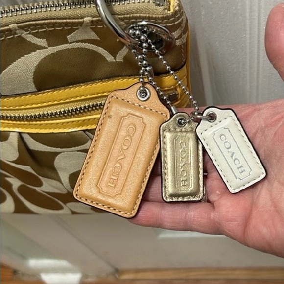 🍍Coach POPPY Tan and Yellow Shoulder/Crossbody bag. EUC - Picture 2 of 13